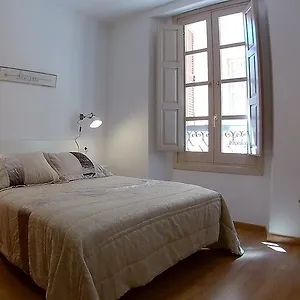 Mitjana Plaza Apartment Malaga