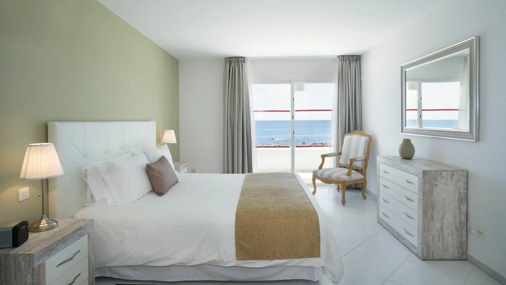 Miraflores Beach & Country Club Mijas Apartment